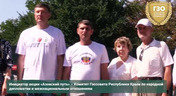 Официальные грабители украинского зерна пожаловали в Мелитополь с гвоздиками - что случилось? (фото)